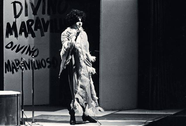 Tropicália: Gal Costa também está no documentário Tropicália: Gal Costa também está no documentário