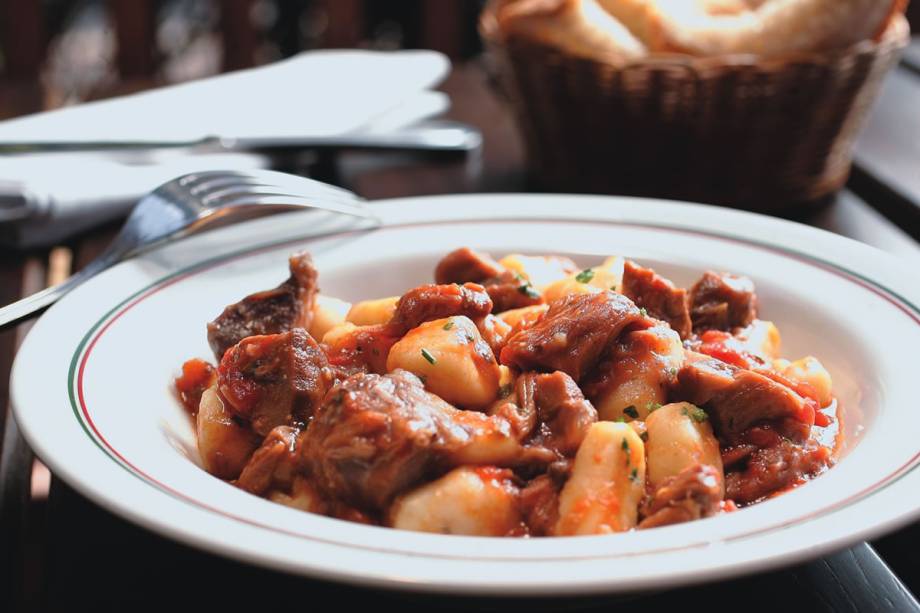 Nhoque ao ragu de ossobuco