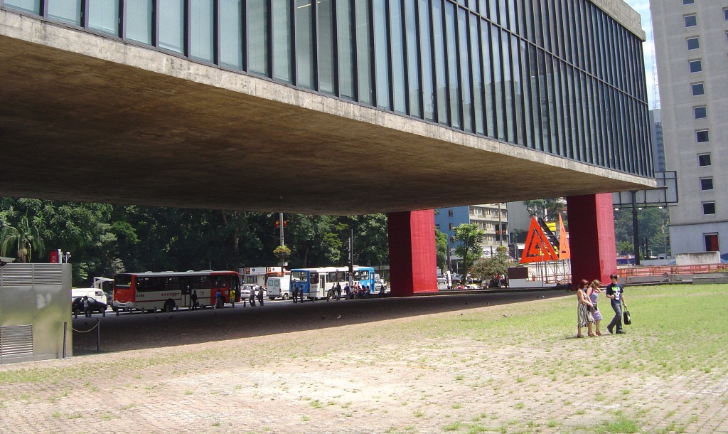 vao-livre-do-masp-museu-de-arte-de-sao-paulo-sergio-tauhata.jpeg