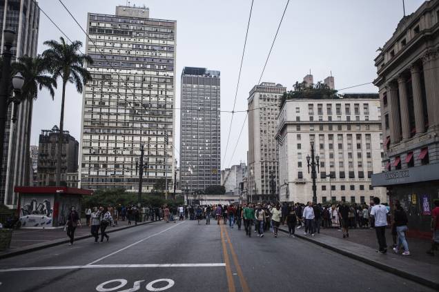 Viaduto do Chá: projetado para ligar o Centro Velho ao Centro Novo, região atual do Teatro Municipal. Viaduto do Chá: projetado para ligar o Centro Velho ao Centro Novo, região atual do Teatro Municipal.