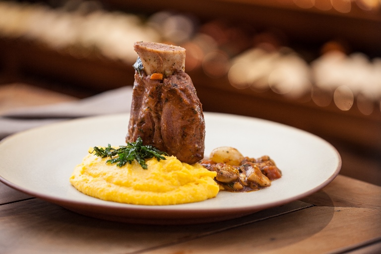 Clássico que ingressa no cardápio: ossobuco com polenta por 59 reais até 31 de julho