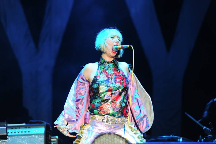 A vocalista Karen O, do Yeah Yeah Yeahs