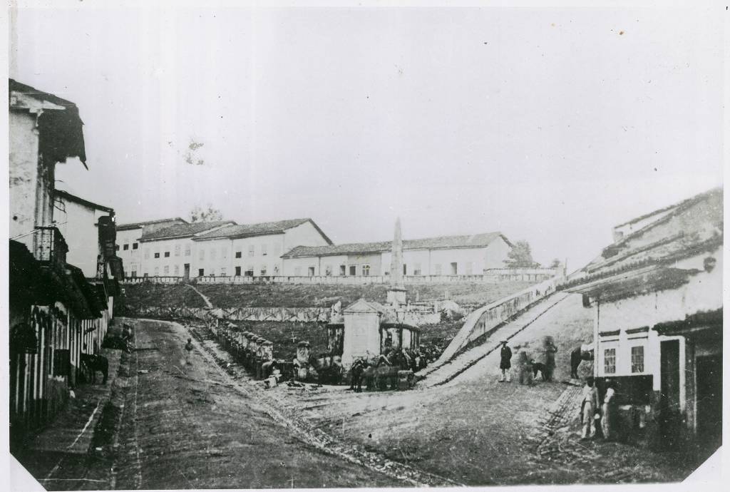 Monumento mais antigo da cidade passa por melhorias a passos lentos