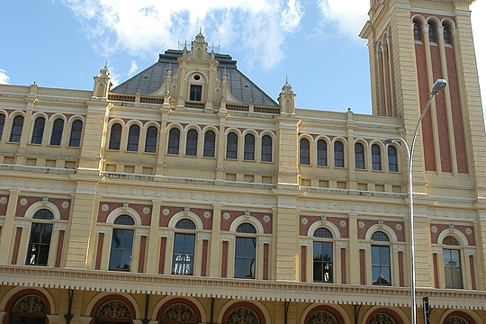 Museu da Língua Portuguesa tem sessão de cinema gratuita ao ar livre