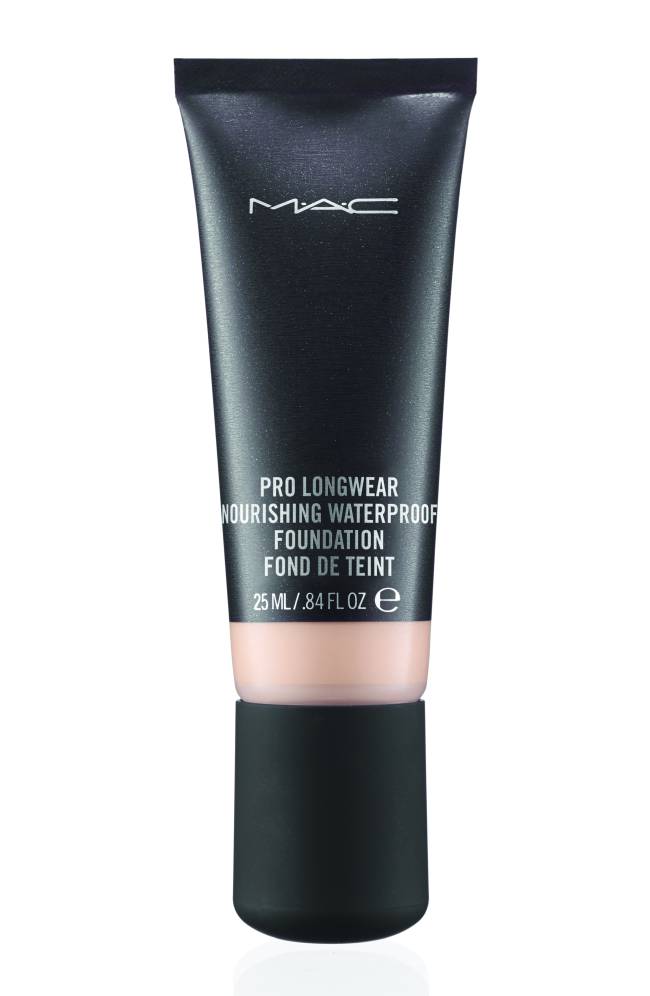 pro-longwear-nourishing-waterproof-foundation-de-r15500-por-r9300