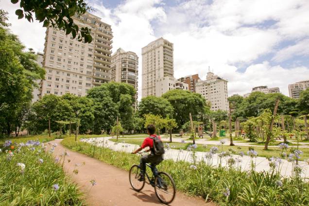Bikes: as atrações e os
preços de três parques Bikes: as atrações e os
preços de três parques