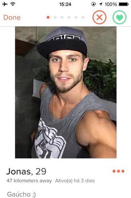 tinder-famosos-jonas tinder-famosos-jonas