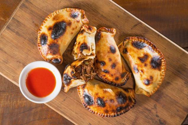 Empanada exclusiva (R$ 10,00), do La Guapa: de peito bovino ao vinho Empanada exclusiva (R$ 10,00), do La Guapa: de peito bovino ao vinho