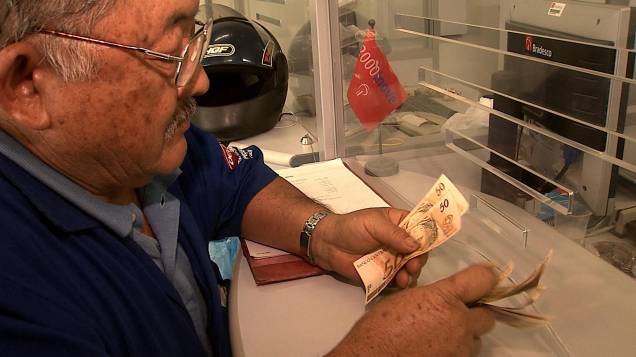 Por Um Punhado de Dólares - Os Novos Emigrados Por Um Punhado de Dólares - Os Novos Emigrados