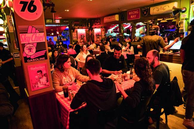 Bar e lanchonete Cadillac Burger, localizado no bairro da Moóca, São Paulo.