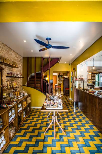 Salão com jeitão de antigamente Salão com jeitão de antigamente