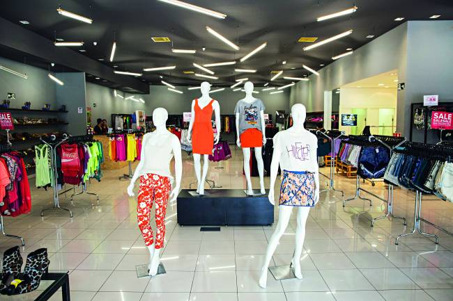 OUTLET QBAZARL