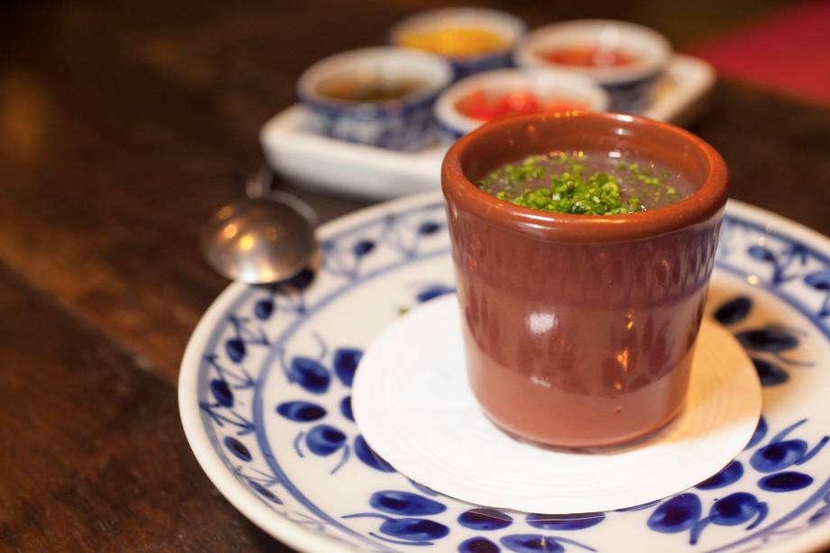 Caldinho de feijão (R$ 15,00): atração do Mercadinho Dalva e Dito Caldinho de feijão (R$ 15,00): atração do Mercadinho Dalva e Dito