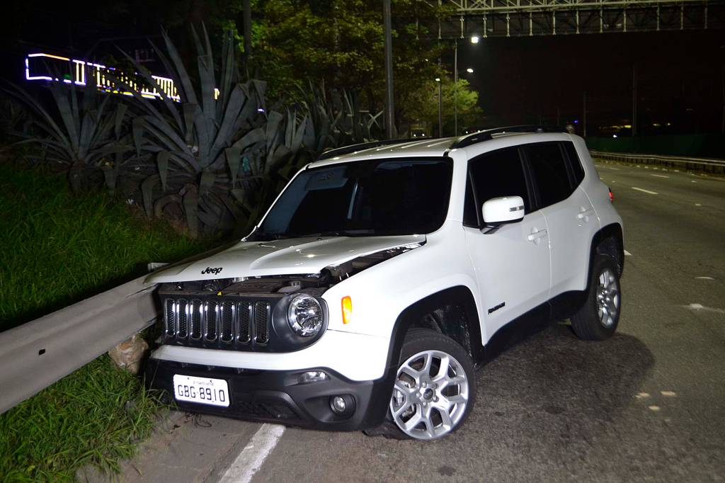 Perseguição policial termina em tiroteio na Marginal Pinheiros