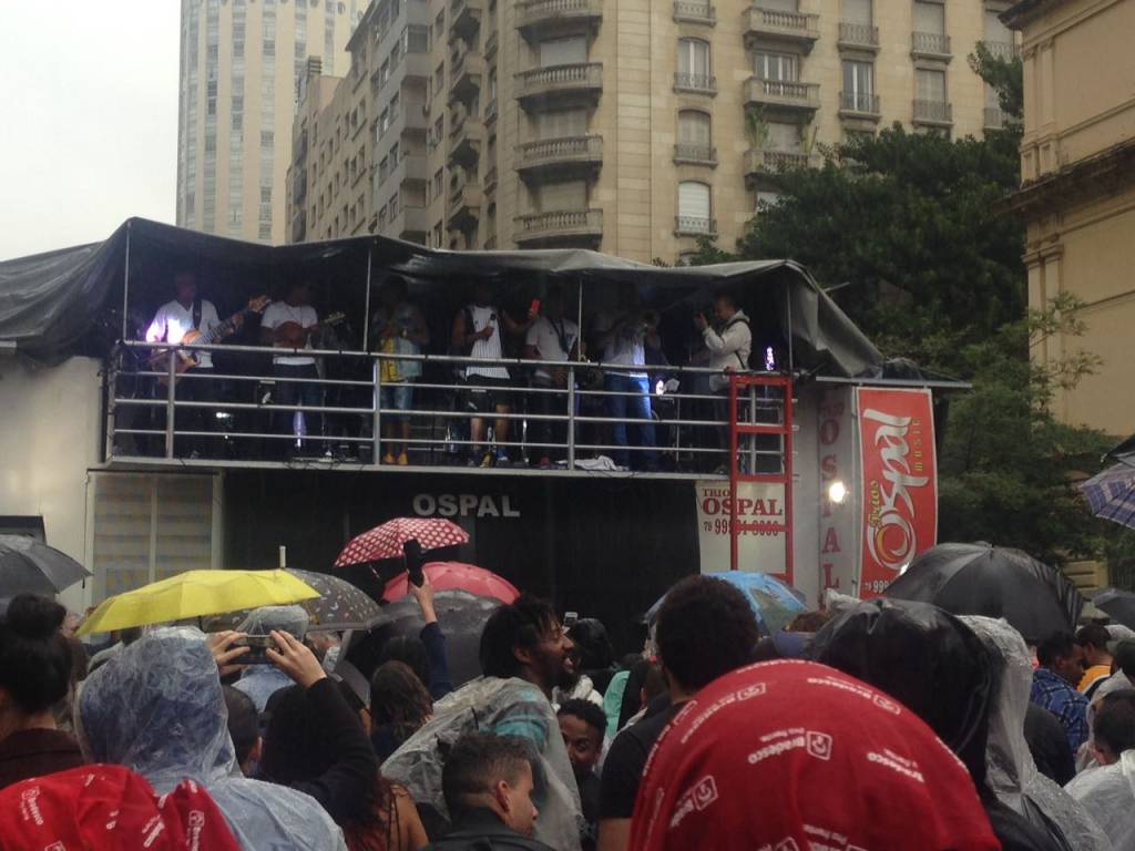 Shows da Virada Cultural têm pouca presença de público