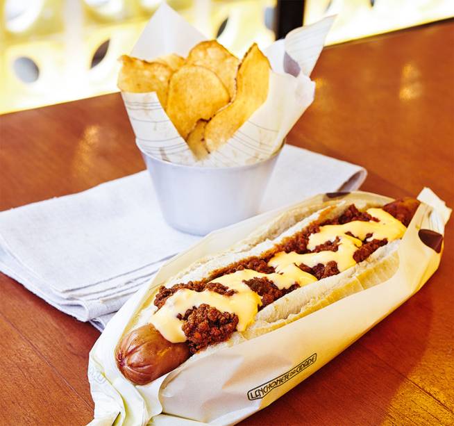 Cachorro-quente
bidu (20 reais): na
Lanchonete da Cidade Cachorro-quente
bidu (20 reais): na
Lanchonete da Cidade