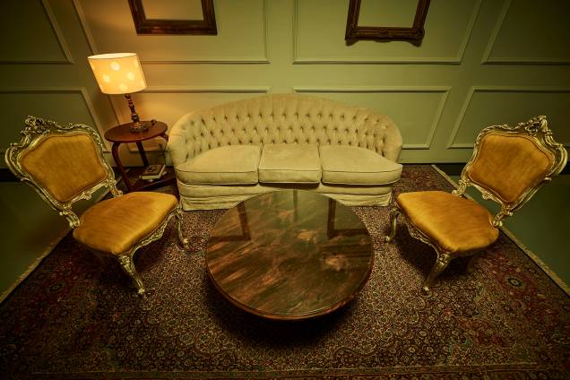 Escape Hotel: lobby Escape Hotel: lobby