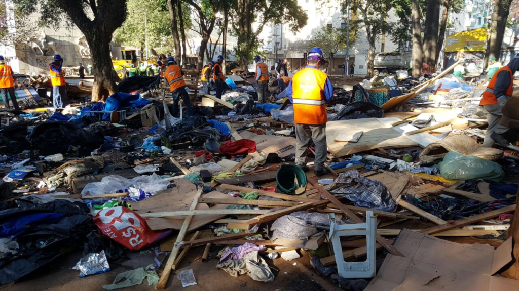 Polícia ainda busca 38 pessoas que atuam na Luz