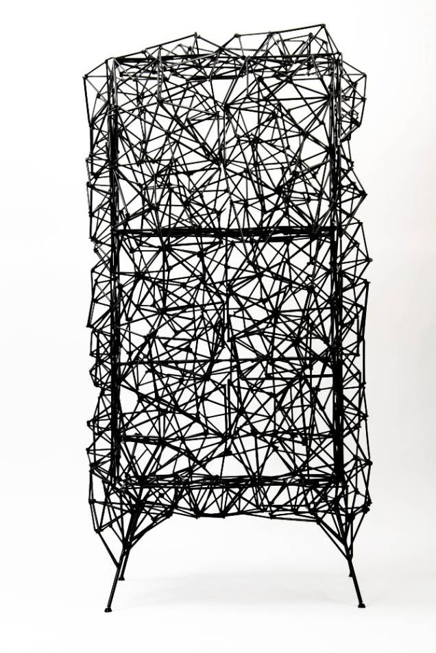 <i>Armário</i>, do estúdio paulistano Outra Oficina, idealizado pelos designers Leo Capote e Marcelo Stefanovicz <i>Armário</i>, do estúdio paulistano Outra Oficina, idealizado pelos designers Leo Capote e Marcelo Stefanovicz