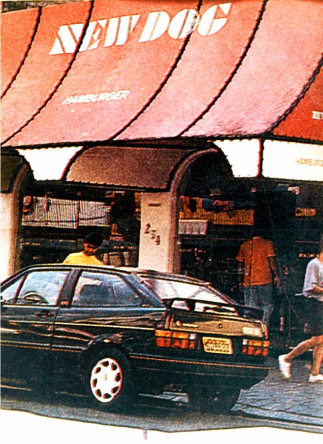 Fachada da lanchonete em 1989 Fachada da lanchonete em 1989