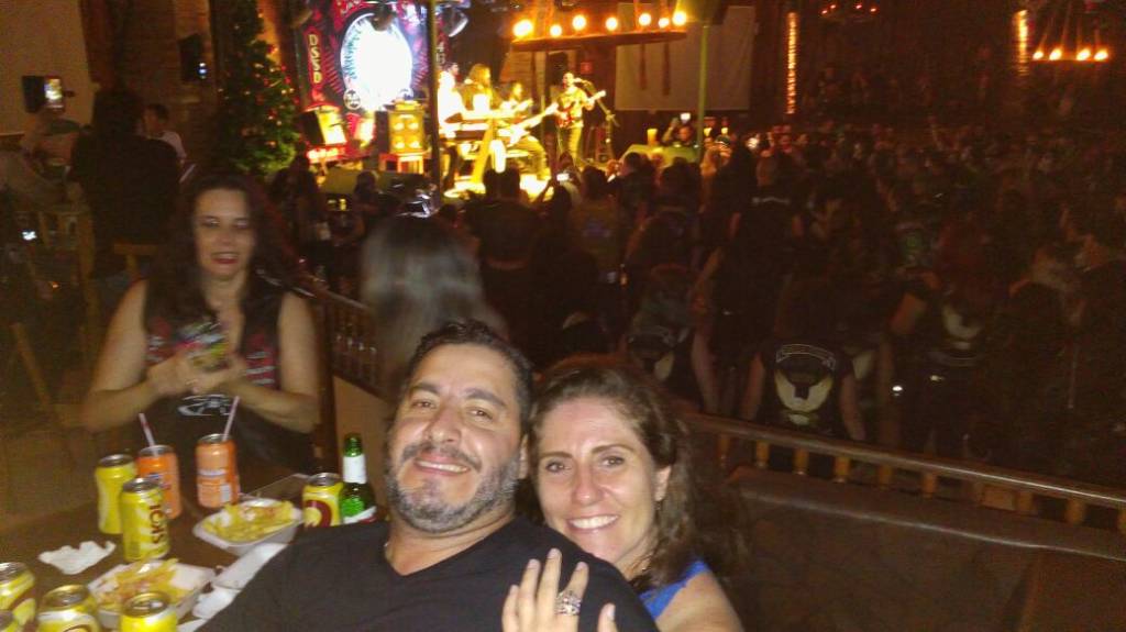 Veterinário mata mulher no banho e depois comete suicídio