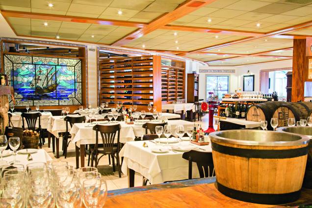 Ambiente grandioso: o espaço, antes ocupado por uma churrascaria, acomoda 270 pessoas Ambiente grandioso: o espaço, antes ocupado por uma churrascaria, acomoda 270 pessoas