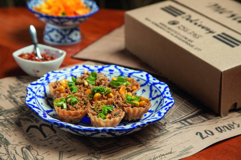 As cestinhas de frango e milho As cestinhas de frango e milho