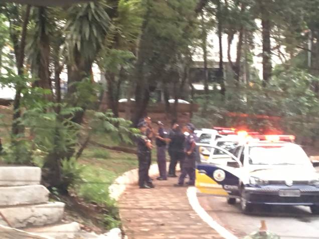 Prefeitura encaminhou ao local viaturas da GCM para coibir crimes na região Prefeitura encaminhou ao local viaturas da GCM para coibir crimes na região