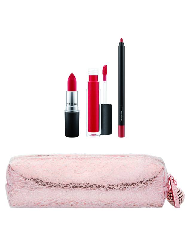 Pretty Polished Lip Bag em Red, 229 reais