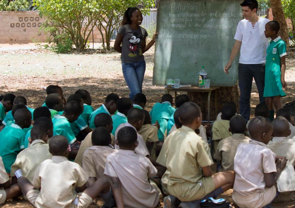 Trabalho voluntário na África é tema de palestra na quarta (13)
