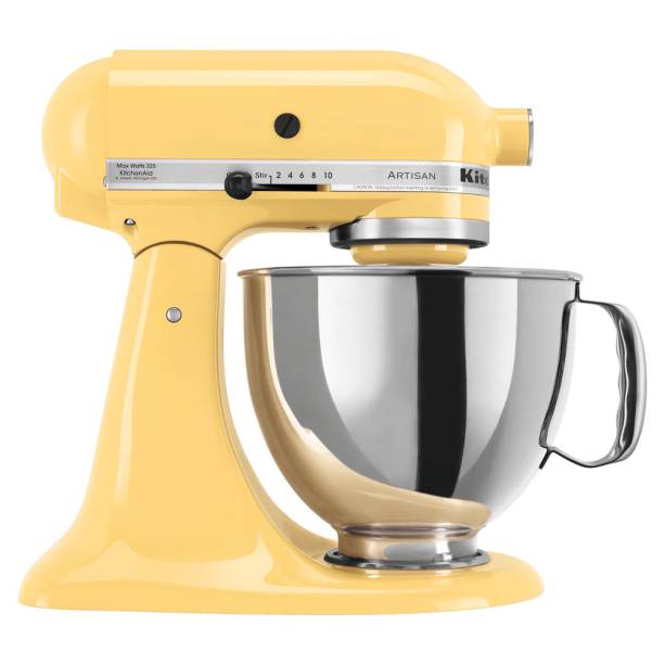 •	Batedeira Stand Mixer Majestic Yellow, Kitchenaid - R$ 2499,00. Uma sugestão de CASA CLAUDIA. Preço pesquisado em novembro/2017 www.gotoshop.com.br