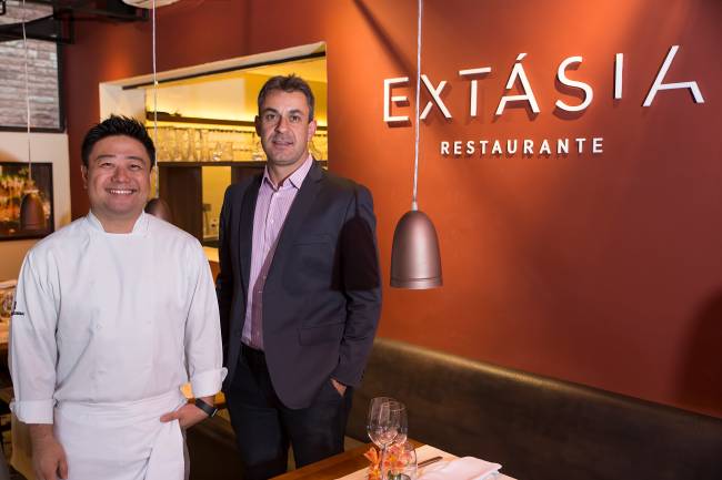 Chef Flavio Miyamura e Raphael Zanette Extasia