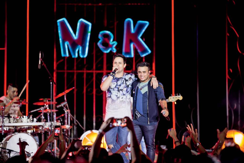 Festa clandestina com dupla sertaneja é interditada nos Jardins