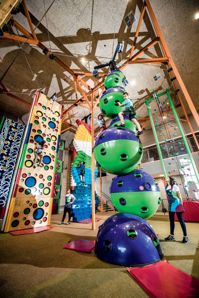 O brinquedo para escalada Clip n’Climb: o mais caro do espaço, custa 20 reais