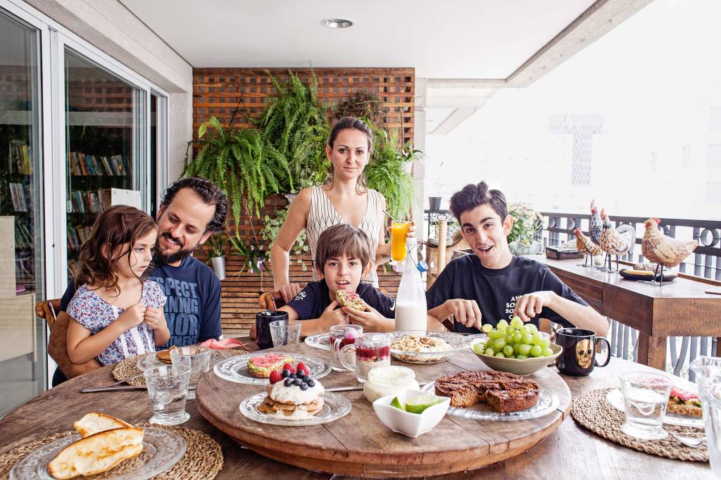 Crianças adotam dieta vegana na capital; veja o que dizem os médicos