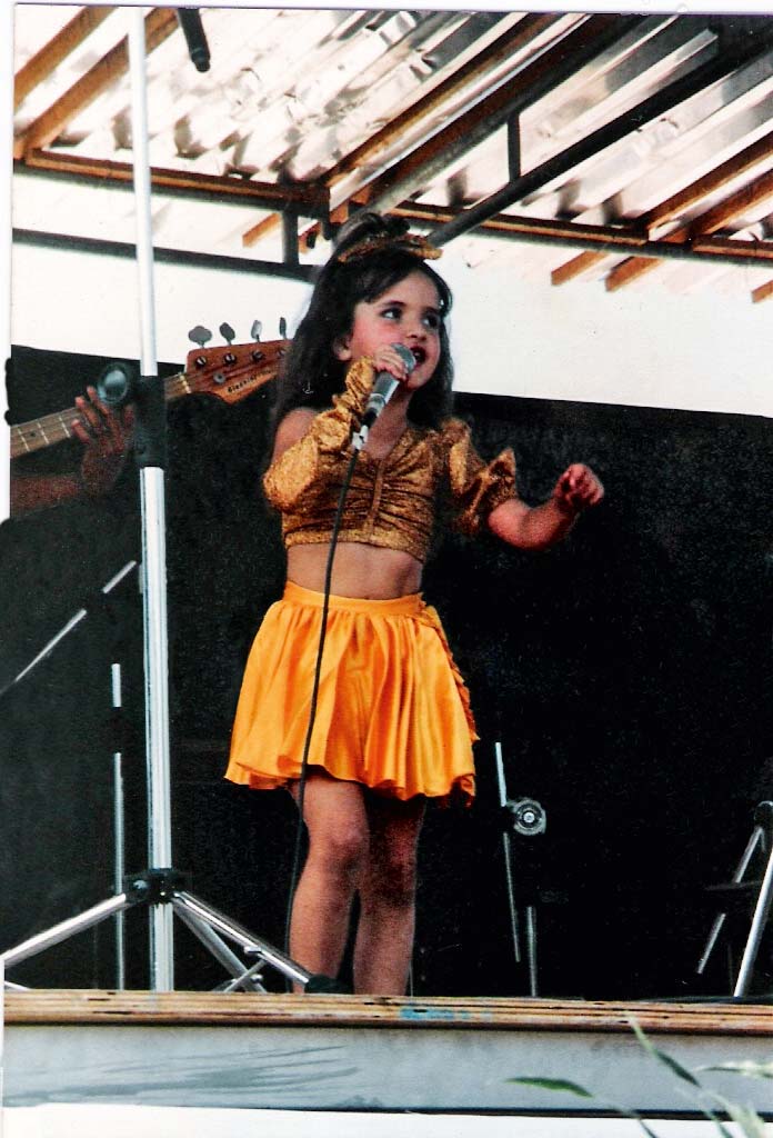 Amanda Acosta Amanda Acosta