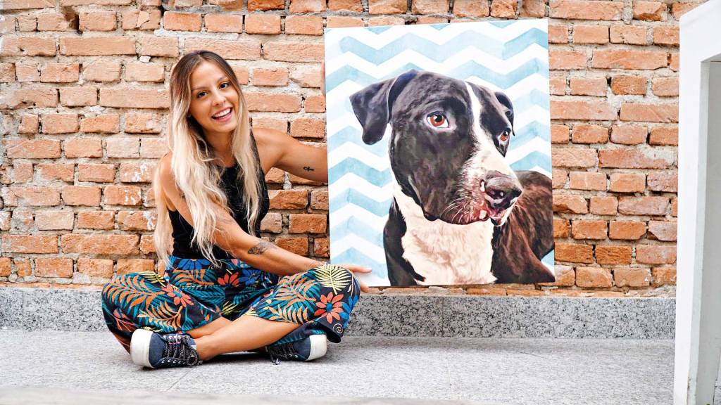E-commerce transforma a foto de seu pet em pôster estilizado