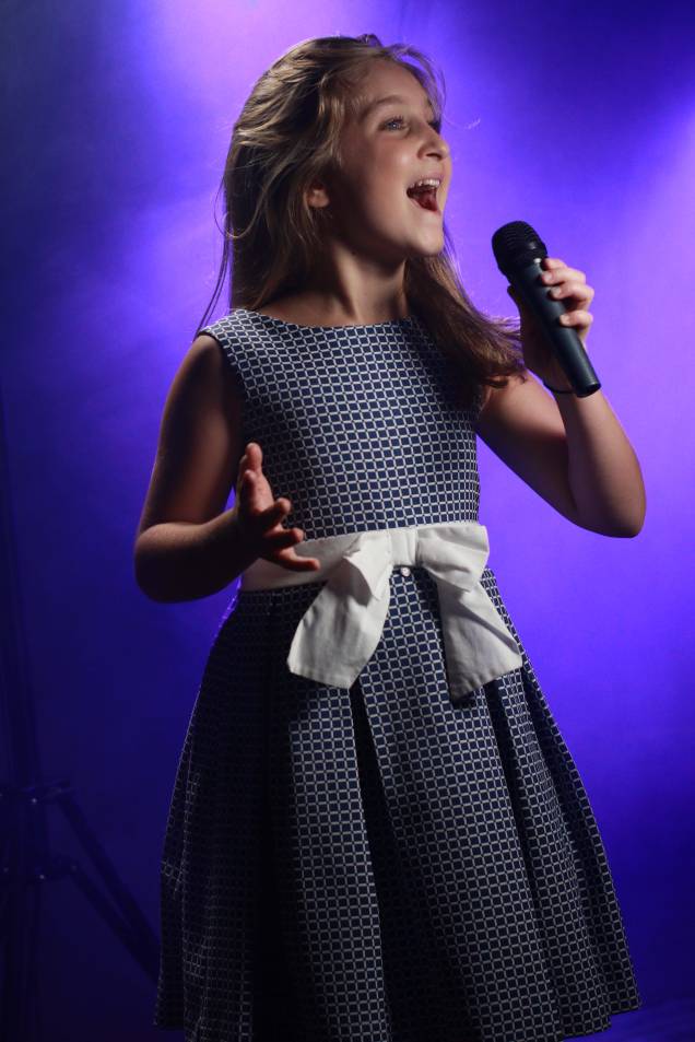 Luiza Gattai canta 'Rolling in the Deep', de Adele Luiza Gattai canta 'Rolling in the Deep', de Adele