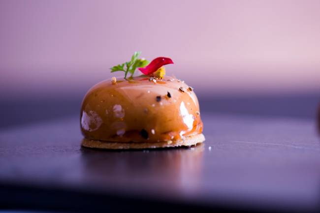 bombom de foie gras com cassis – Tête à Tête