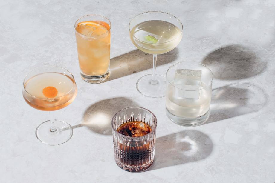 Drinques do Apothek: eleito o melhor bar de drinques da cidade, tem bebidas encorpadas e deliciosas Drinques do Apothek: eleito o melhor bar de drinques da cidade, tem bebidas encorpadas e deliciosas