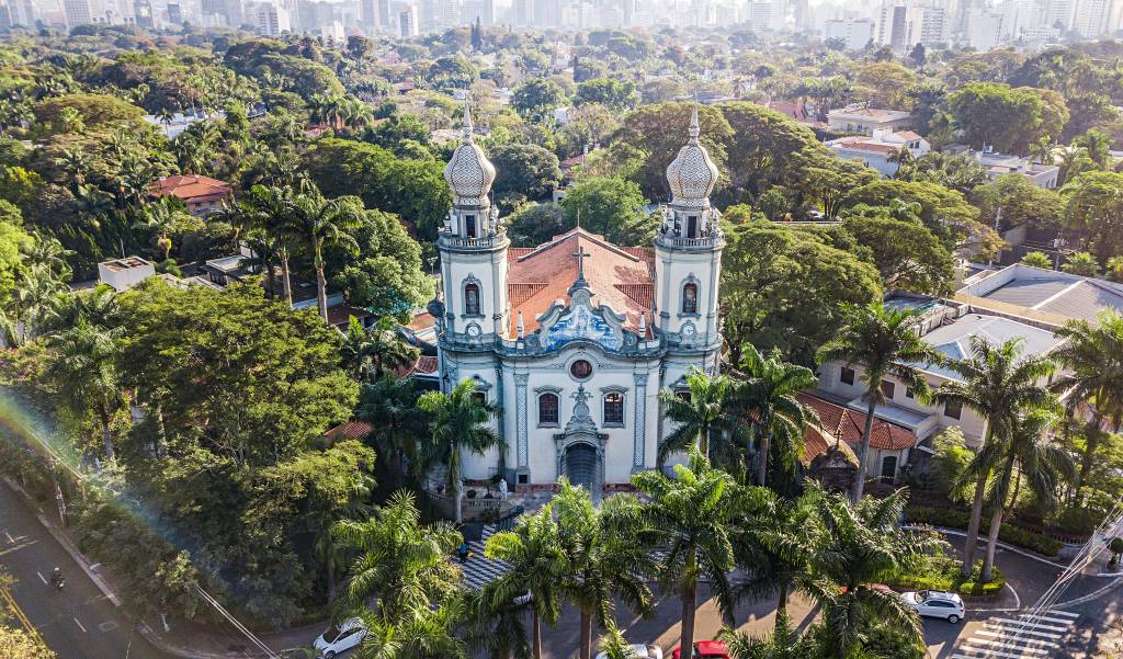 Igreja Nossa Senhora do Brasil Igreja Nossa Senhora do Brasil