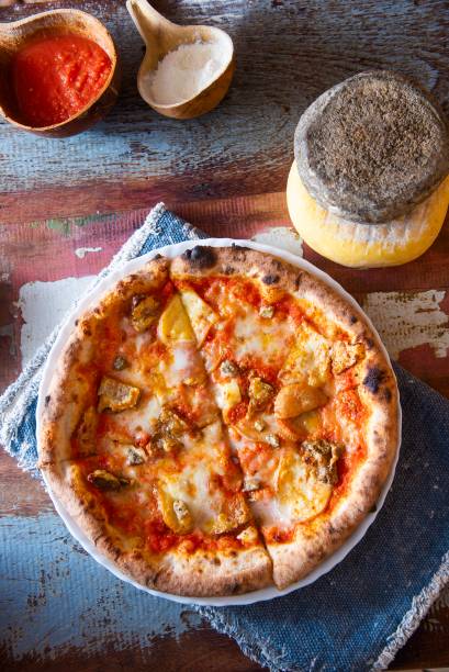 A pedida leva quatro queijos artesanais A pedida leva quatro queijos artesanais