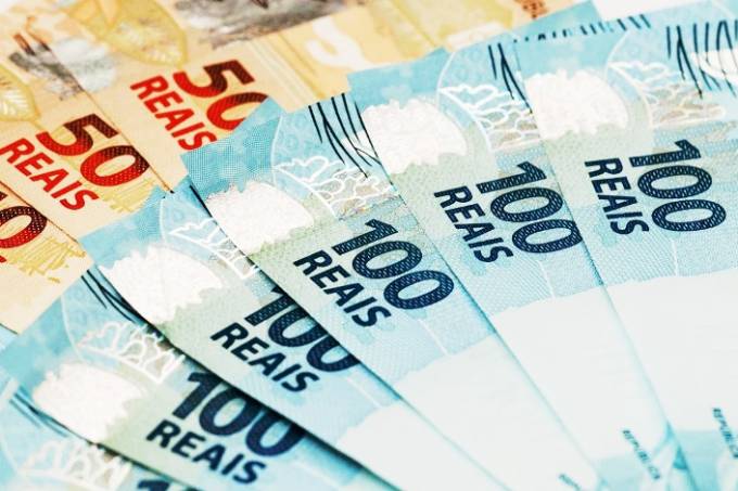 notas de dinheiro falsas