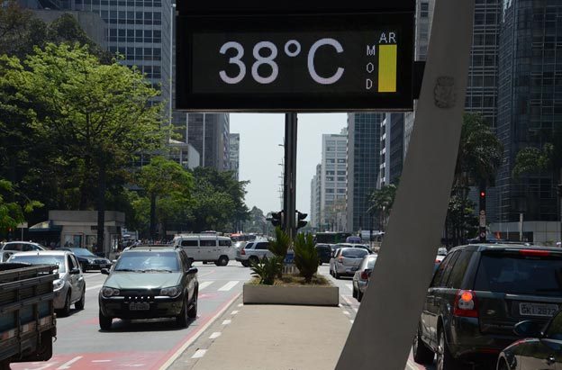 SP vai virar um forno: mês termina quente e pode ter novo recorde de calor