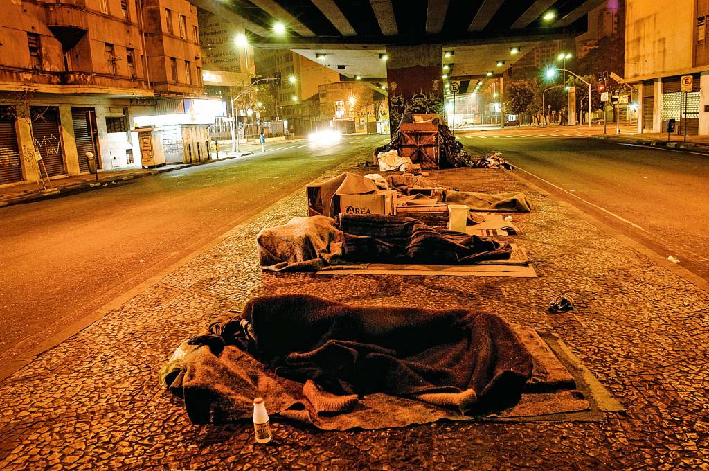 Sobe para seis número de mortes em SP em meio a onda de frio