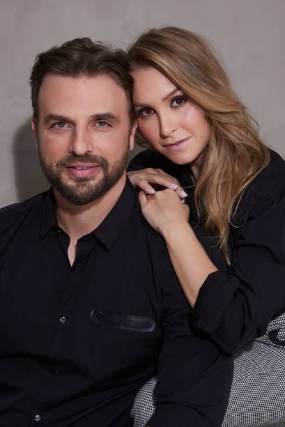 Cássio Reis e Carla Diaz