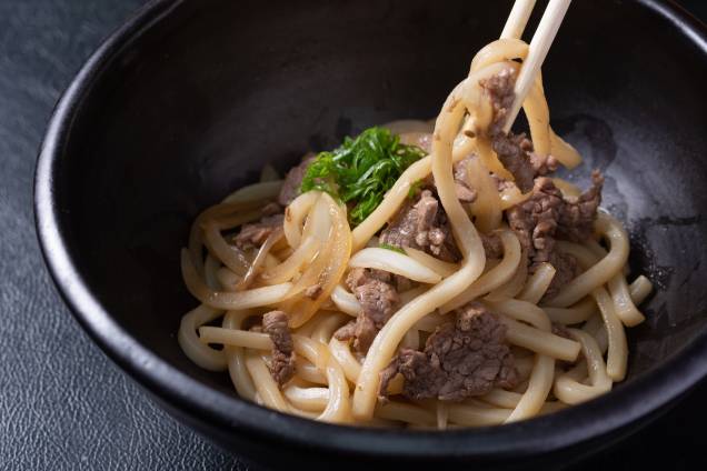 Udon: macarrão japonês produzido na casa Udon: macarrão japonês produzido na casa
