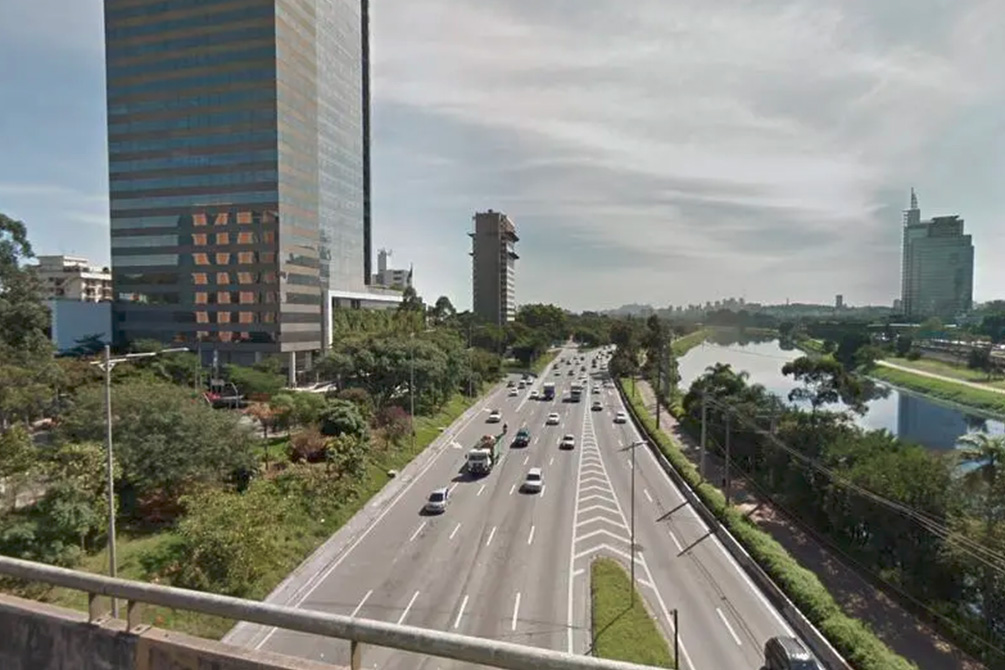 Acidente com sete carros na Marginal do Pinheiros deixa cinco feridos