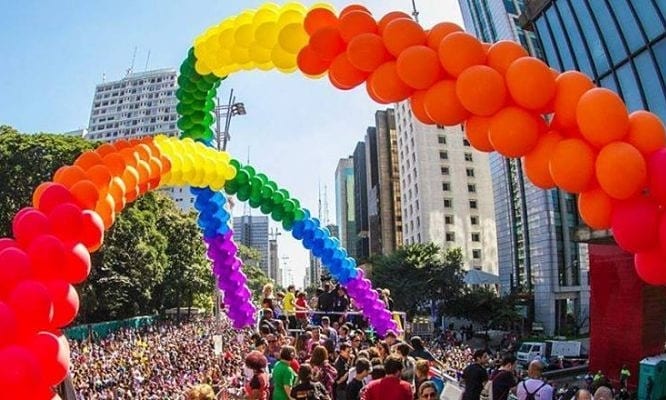 Simple Organic promove dia de beleza para mulheres trans em São Paulo