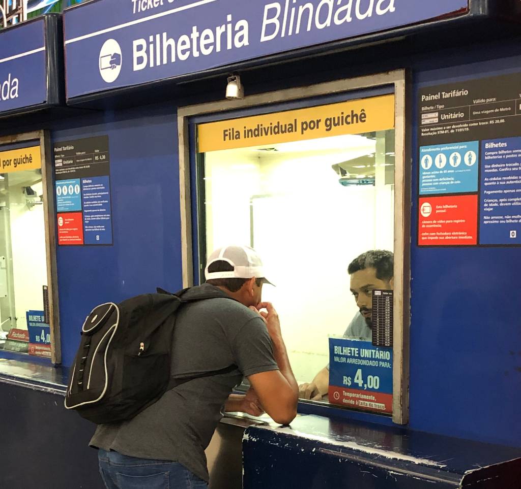Falta de troco derruba preço de passagens de trem e metrô na Barra Funda